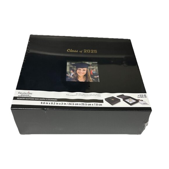 Class of 2025 Memory Keepsake Box (9.6in x 9.2in) - Picture 3 of 4